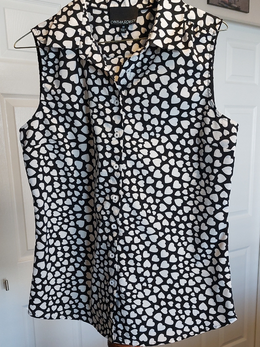 Cynthia Rowley Sleeveless Blouse With Hearts